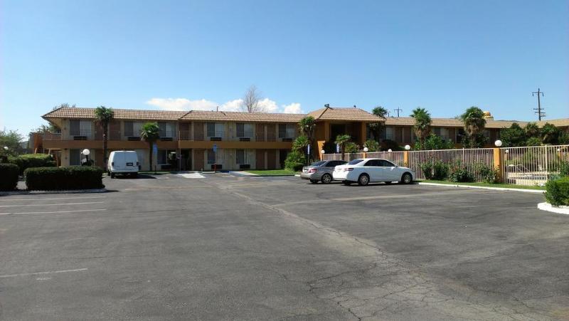 Knights Inn Palmdale Lancaster Area - photo 12