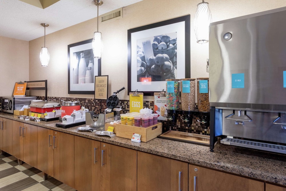 Hampton Inn by Hilton Minneapolis Eagan - photo 35
