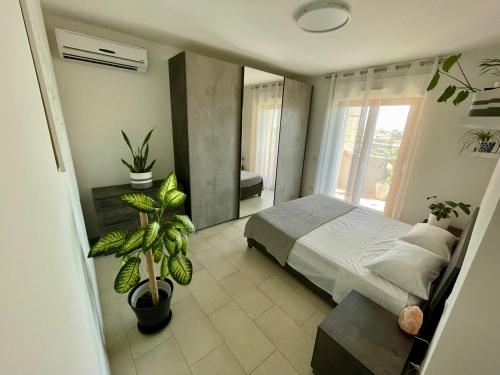 GreenChill House West Rome — 4-Star Luxury Hotel in Rome, Italy
