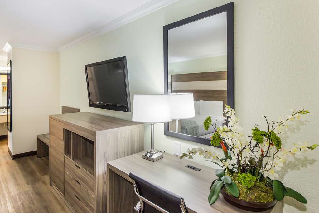 Americas Best Value Inn Columbus TX - photo 23