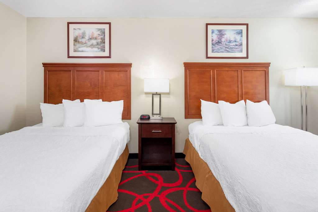 Travelodge by Wyndham Richmond IN - photo 18
