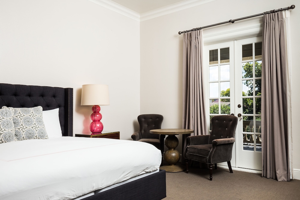 Hotel Ella - photo 14