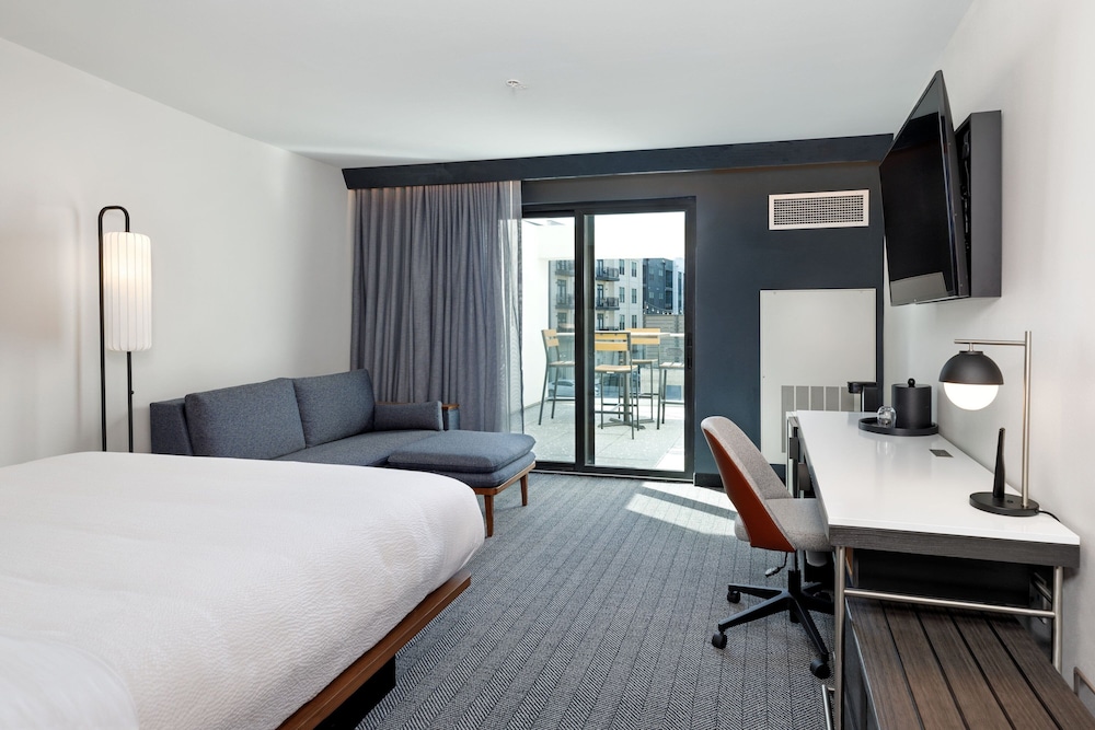 Courtyard by Marriott Richmond Scott s Addition - photo 14