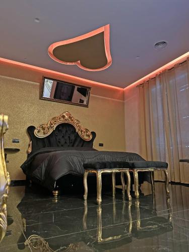 Red Rose Exclusive Rooms in San Cesareo, Italy