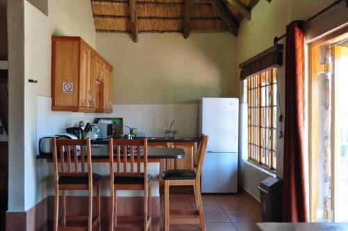 Lake Naverone Holiday Cottages