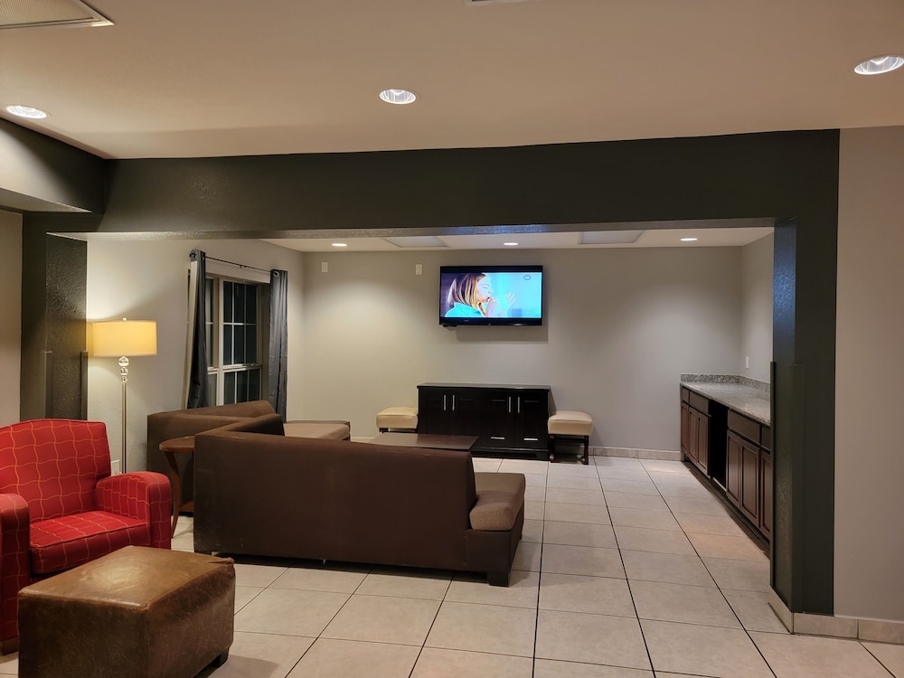 Baymont by Wyndham Amarillo West Amarillo - photo 41
