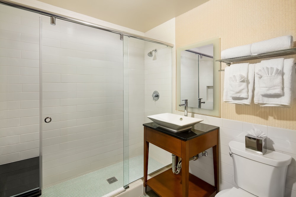 Cormorant Boutique Hotel - photo 29