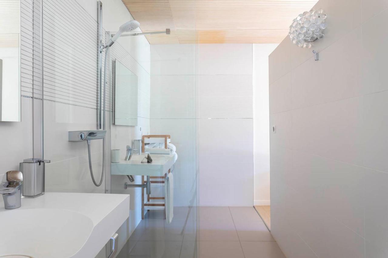 Bien Loin D'Ici — 4-Star Luxury Hotel in Nimes, France