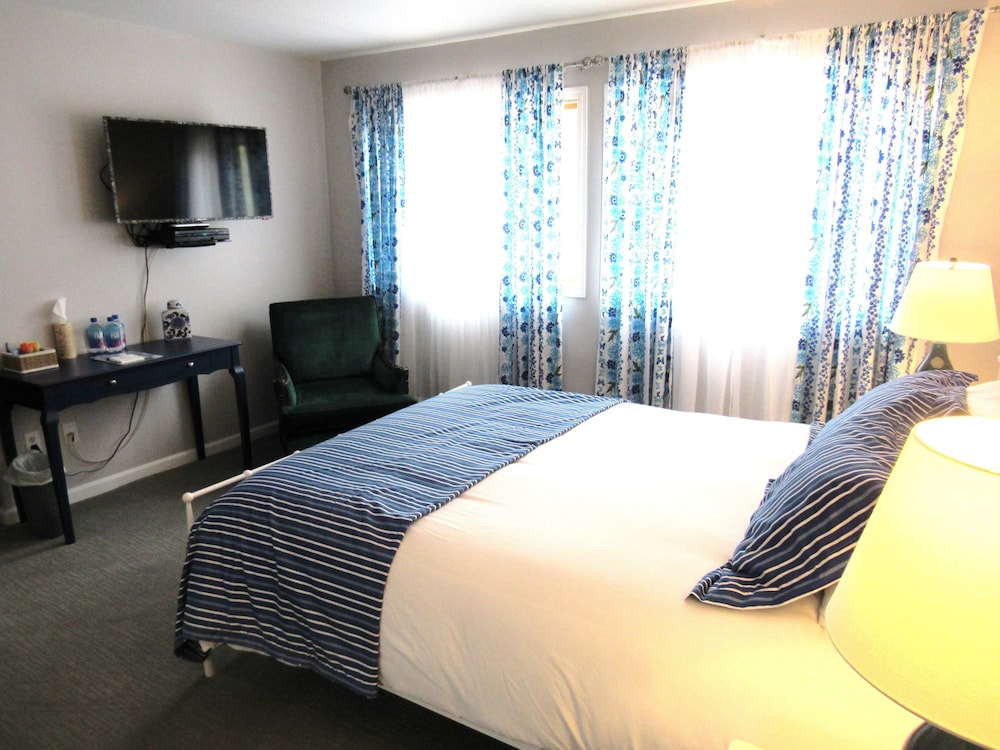The Sky View Inn - photo 7