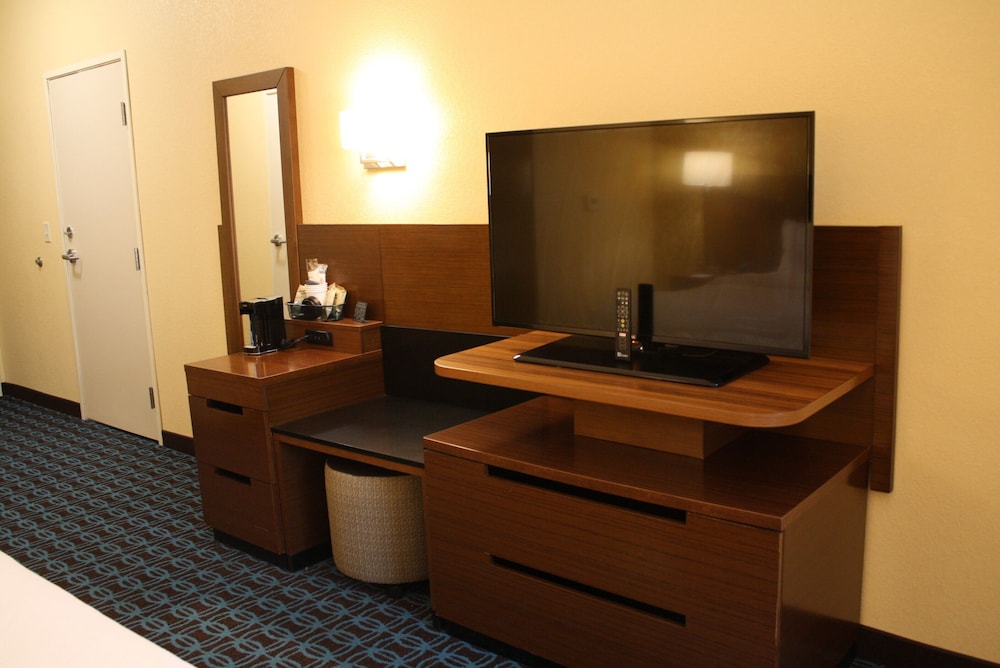 Fairfield Inn & Suites by Marriott Detroit Lakes - photo 17