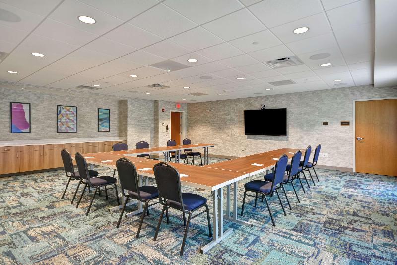 Home2 Suites by Hilton Portland Airport - photo 86