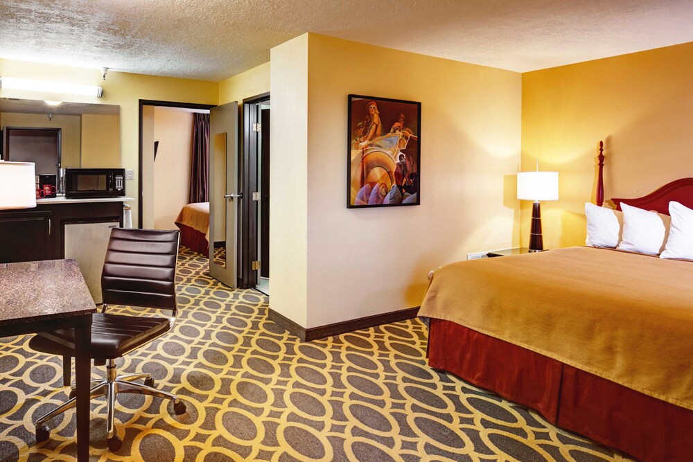 Bigelow Hotel and Residences Ascend Hotel Collection - photo 7