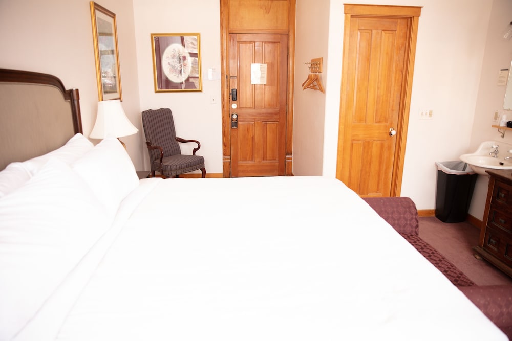 Victor Hotel - photo 42