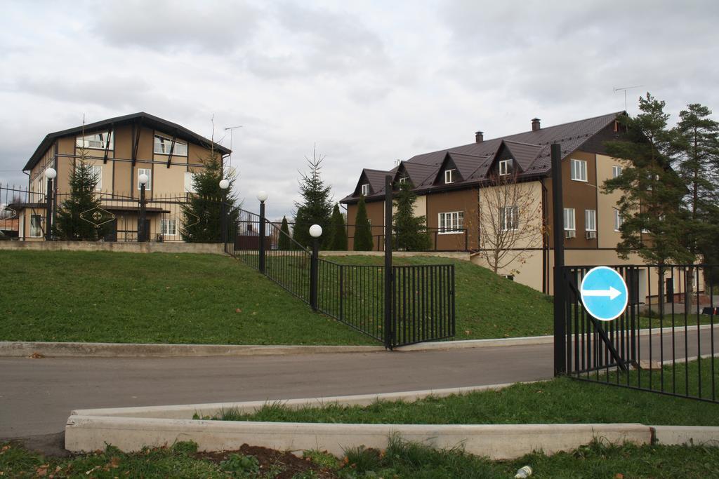 Hotel Complex Usadba in Lotoshino, Russia