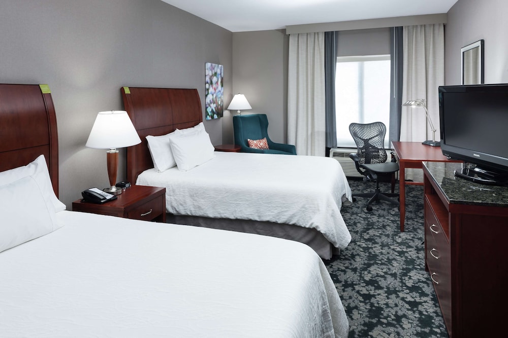 Hilton Garden Inn Lake Forest Mettawa - photo 17
