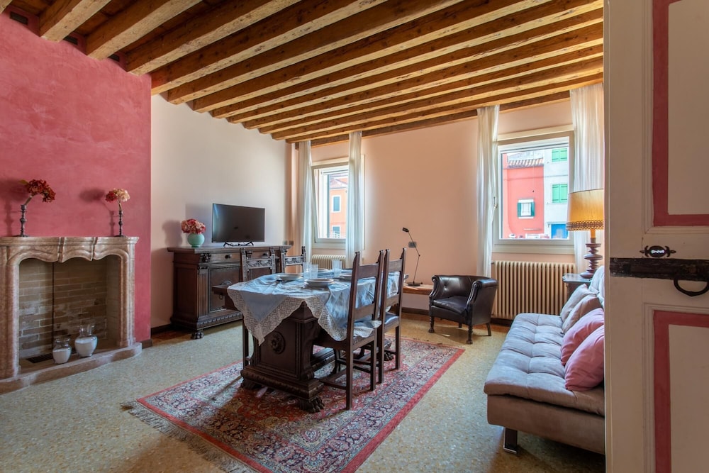Wondrous Palazzetto 1619 in Magical Burano Island — 4-Star Luxury Hotel in Burano, Italy