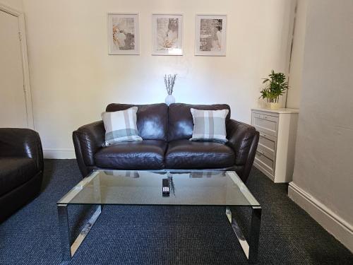 Convenient 3 bed Pr1 near Uclan n Train station in Preston, United Kingdom