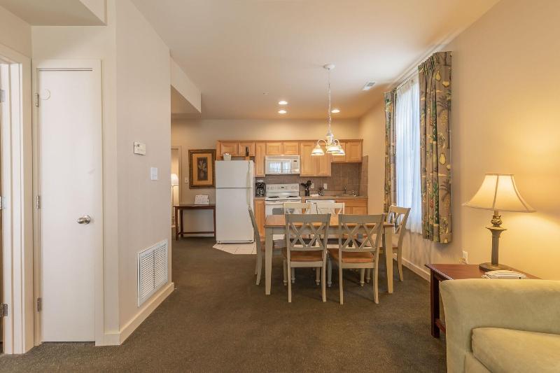 Ebb Tide Suites - photo 11