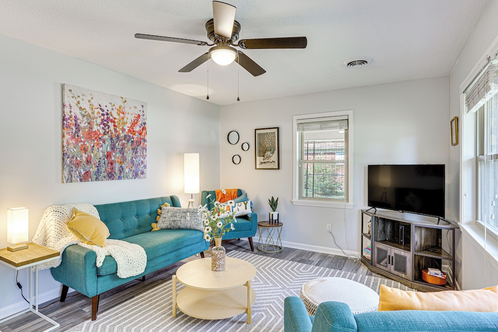 ‘dandy’s Getaway’ w Fire Pit & Yard in Henderson in Henderson, United States