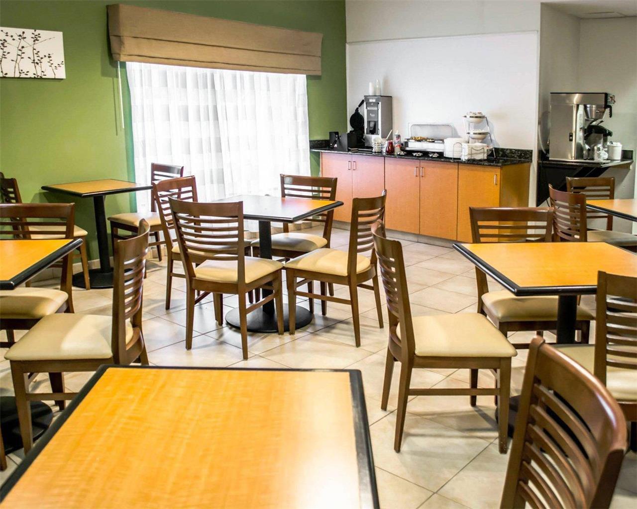 Sleep Inn & Suites Stony Creek Petersburg South - photo 14
