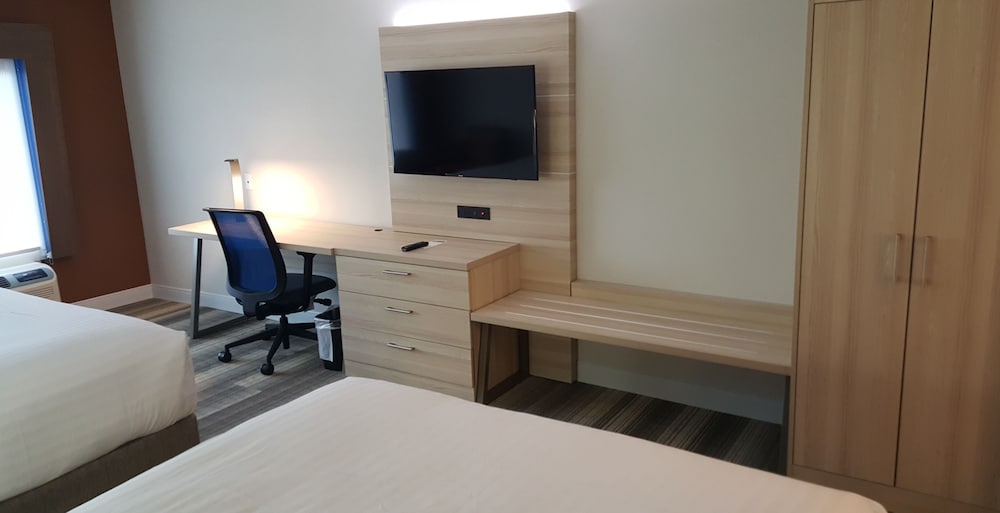 Holiday Inn Express & Suites Toledo West by IHG - featured photo