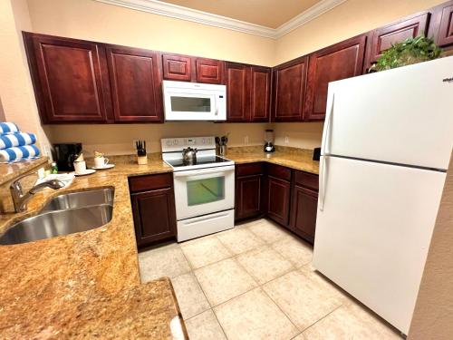 Unit 9403 Tuscana Resort - photo 3