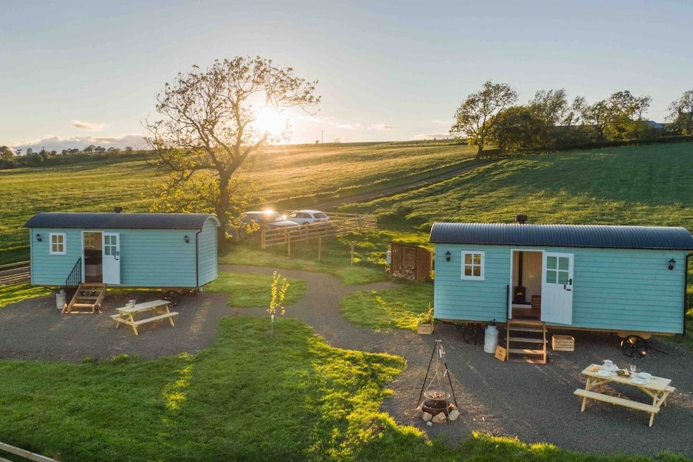 Craigduckie Shepherds Huts in Dunfermline, United Kingdom