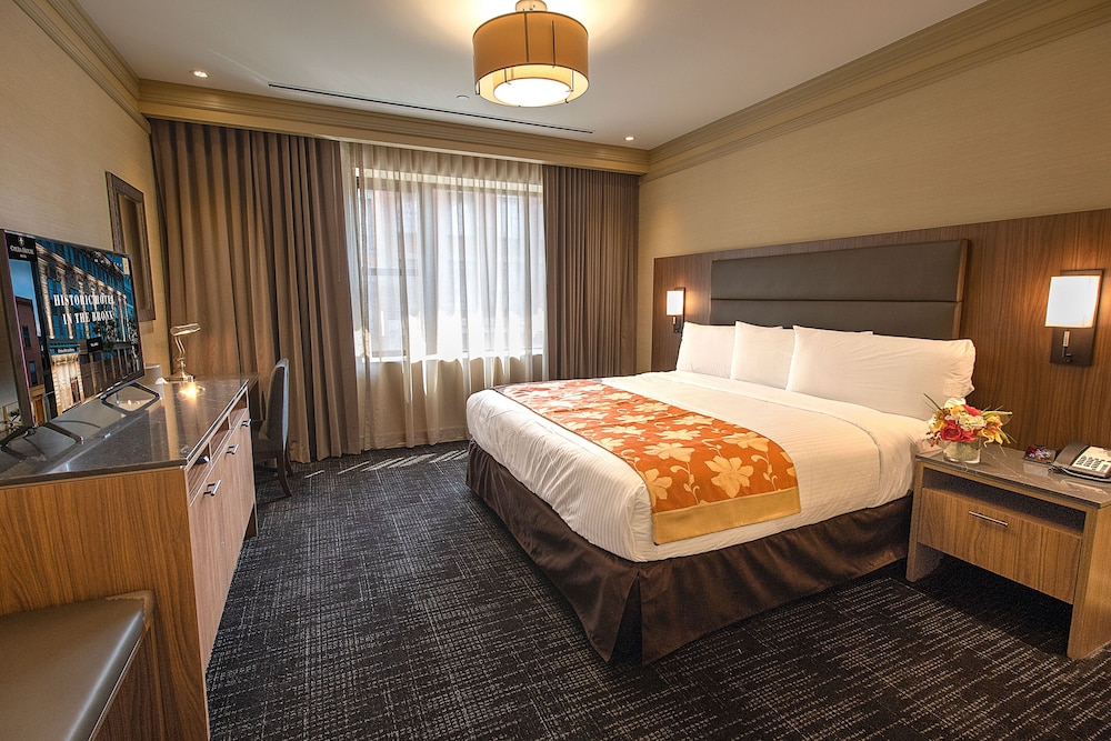 Opera House Hotel - carbon neutral hotel in The Bronx