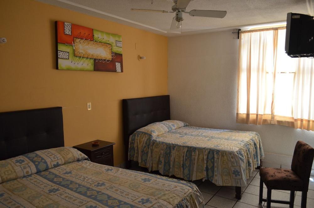 Hotel Gomez — Jesus Maria — photo 5