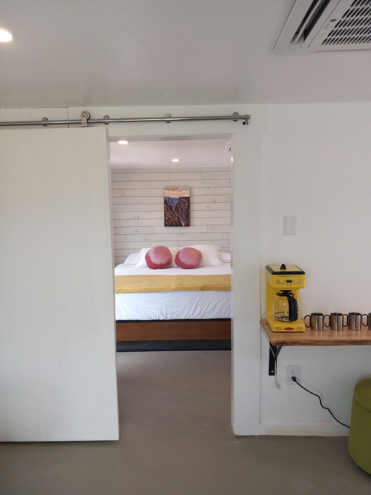 Little Canyon Inn - photo 7