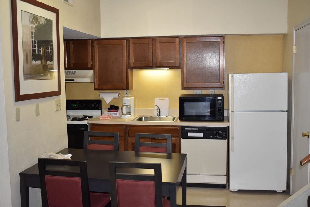 Hawthorn Suites by Wyndham Miamisburg Dayton Mall South - photo 9