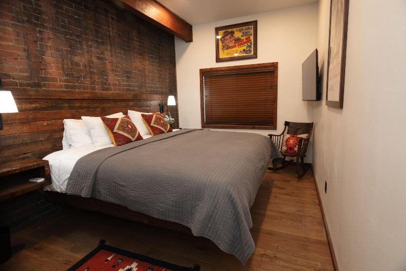 The Frenchman Suites - photo 40