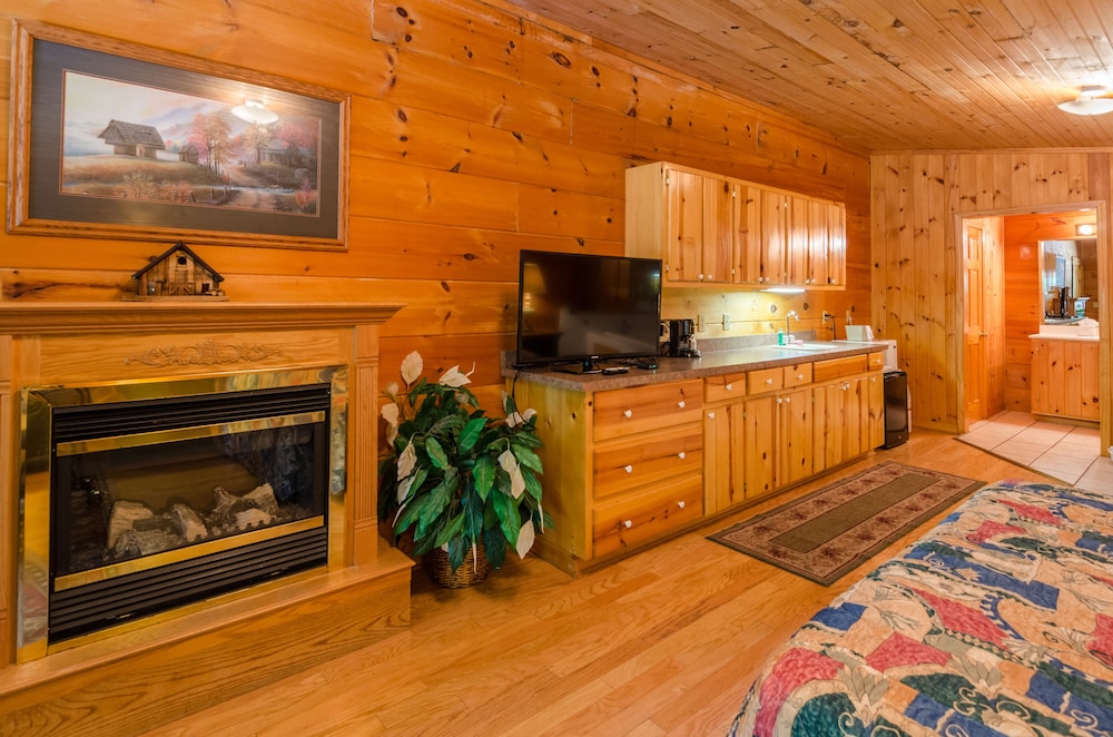 Highland Hills Motel and Cabins A Master Hosts Resort - photo 3