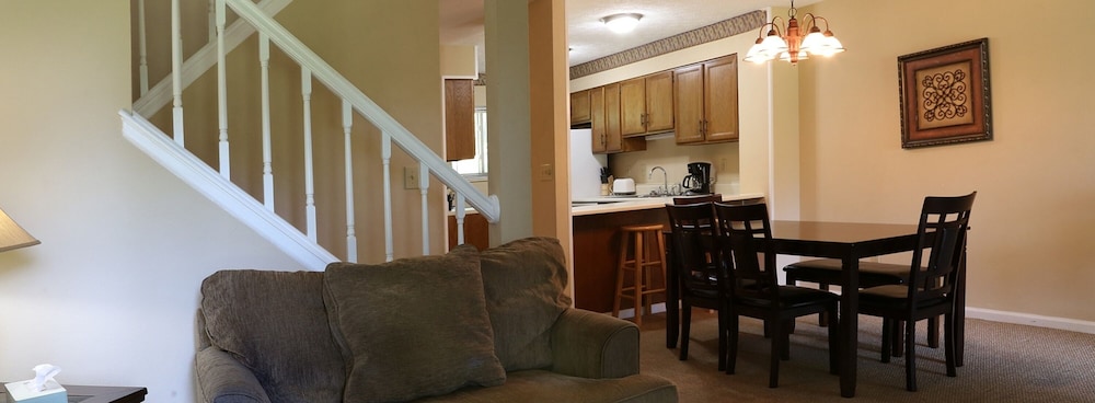 Lakeview Golf Resort Townhouses - photo 3