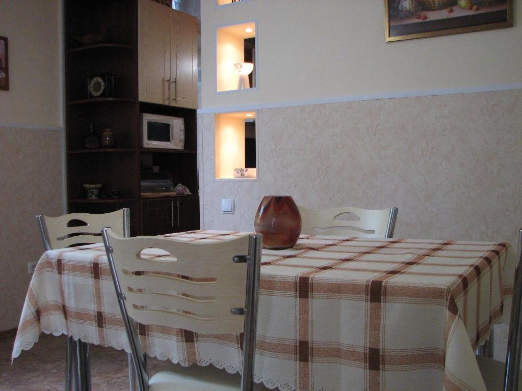 Yalta Quiet Courtyard - last minute hotel in Yalta