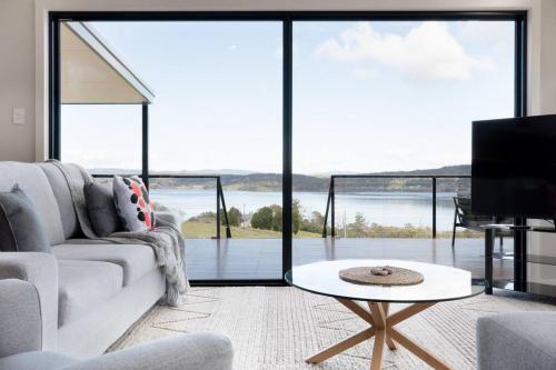 Wedgetail On The Tamar - carbon neutral hotel in Unknown City