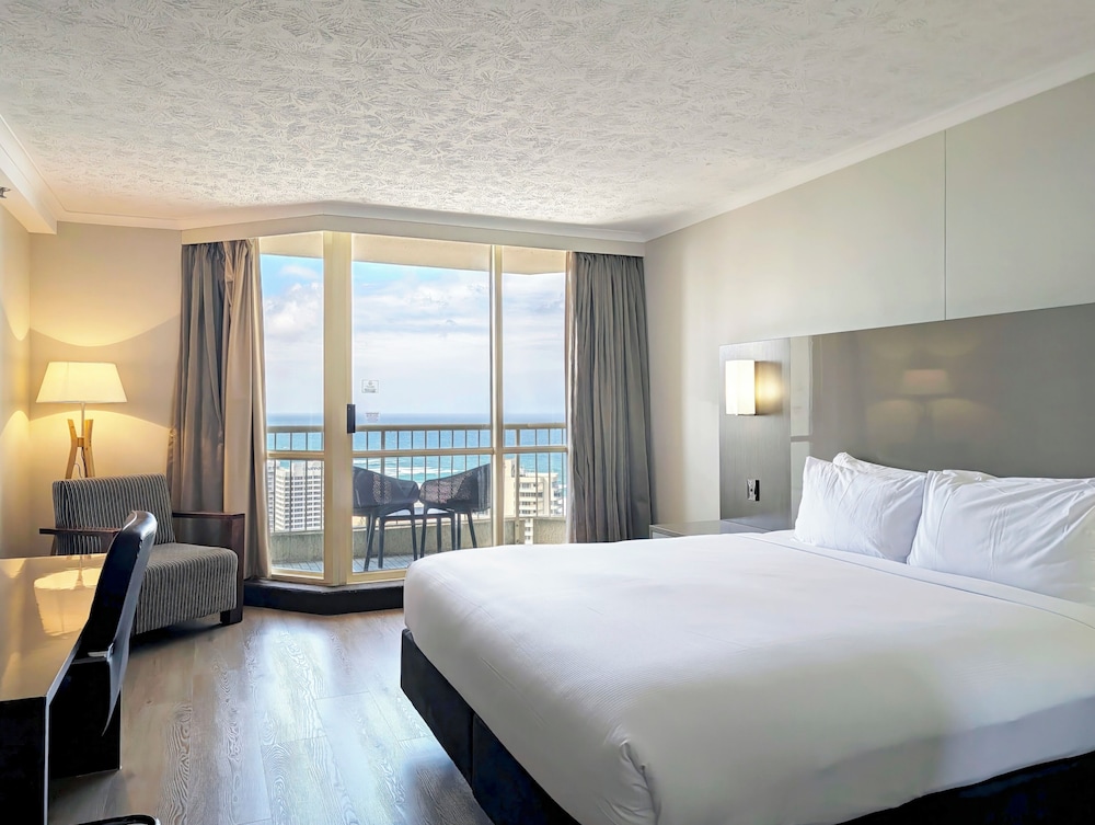 Novotel Surfers Paradise — 4-Star Luxury Hotel in Surfers Paradise, Australia