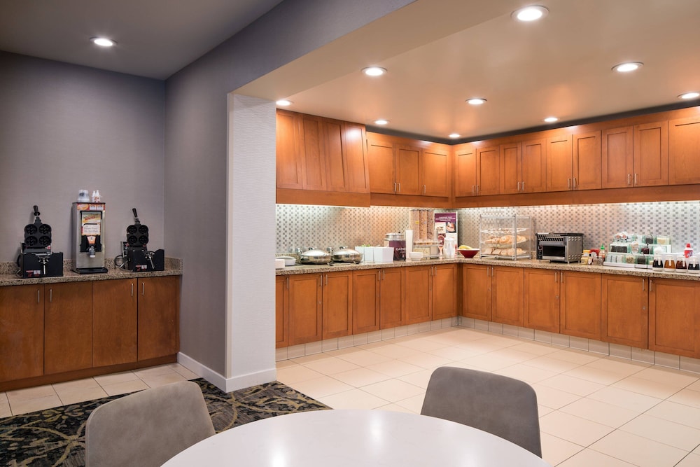 Residence Inn by Marriott Camarillo - photo 32