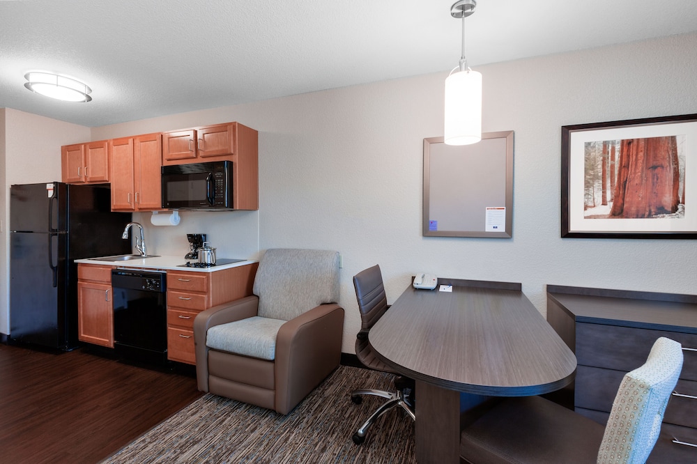 Candlewood Suites Medford by IHG - photo 3