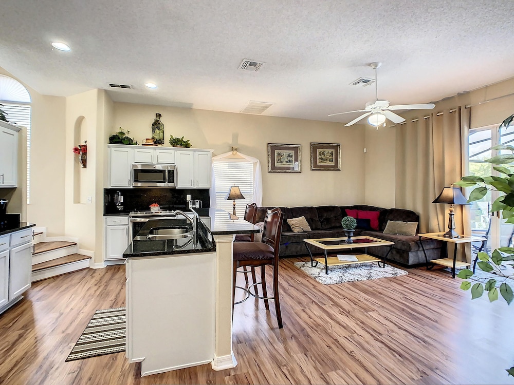 5br Lakeside Retreat W Resort Perks & Pvt Hot Tub - photo 21