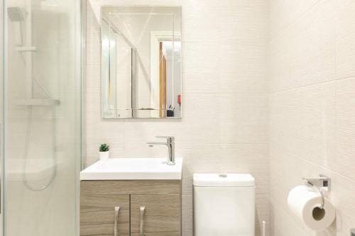 11 Helena House Business Apartment