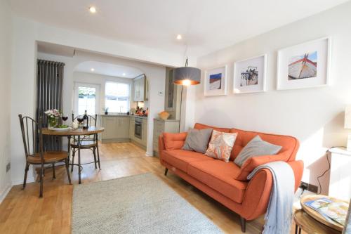 53 Tern Cottage Aldeburgh — 4-Star Luxury Hotel in Aldeburgh, United Kingdom