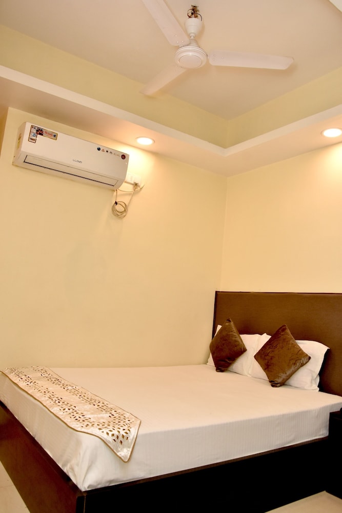 Hotel Maple Inn in Patna, India