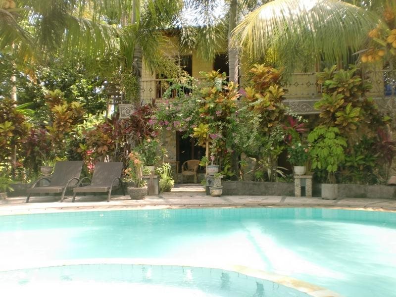 Deutsches Eck Rikesti in Banjar, Indonesia