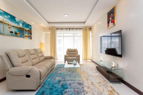 Skyviews Oasis with rooftop pool and Gym