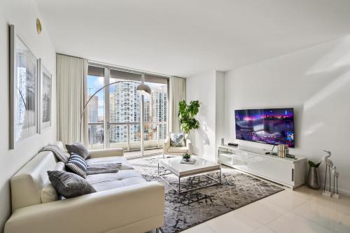Modern High Rise One Bedroom at Icon Brickell — 4-Star Luxury Hotel in Miami, United States