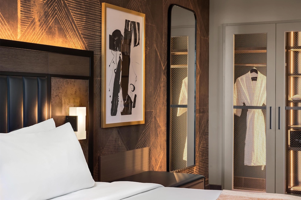 Hotel Avail Rogers Tapestry Collection by Hilton - photo 9