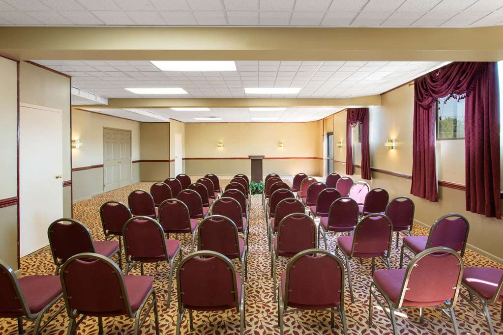 Days Inn by Wyndham Hillsborough - photo 12