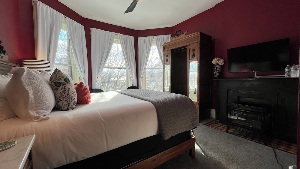 Stone Gables Inn - photo 6