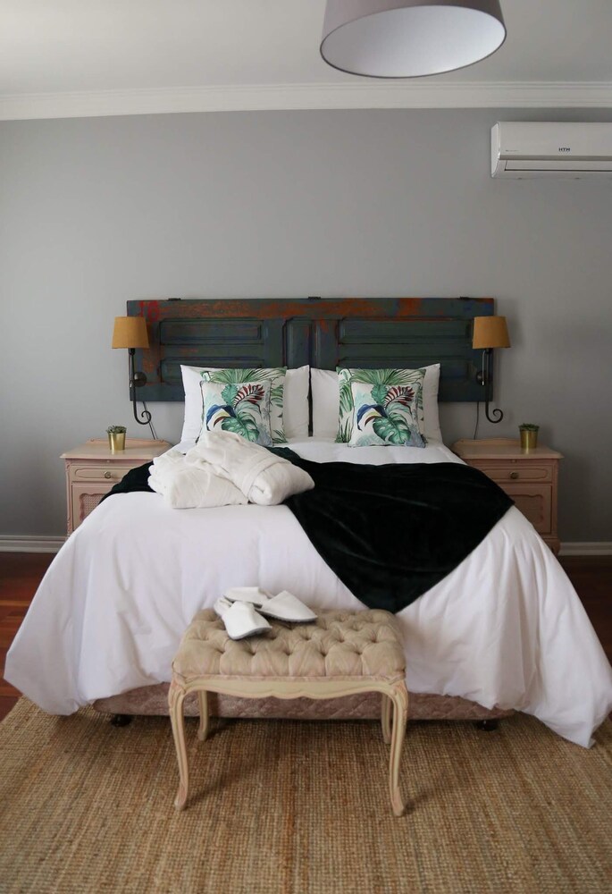 Paradise Suites - carbon neutral hotel in Cascais